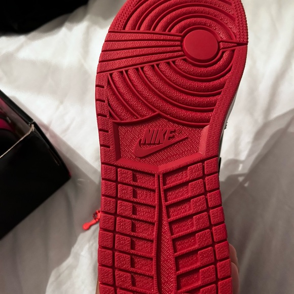 Air Jordan 1 Retro High OG 'Patent Bred' - Picture 8 of 8